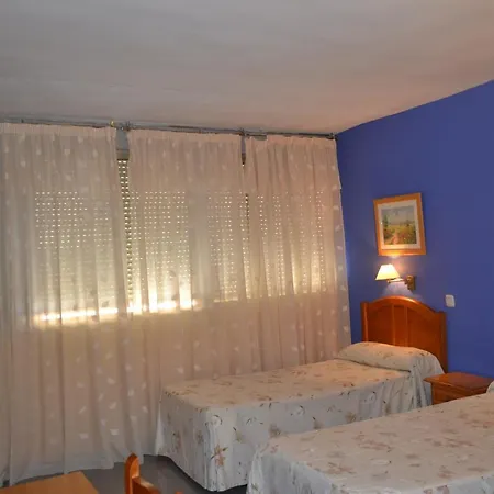 Guest house Al-qazeres Caceres